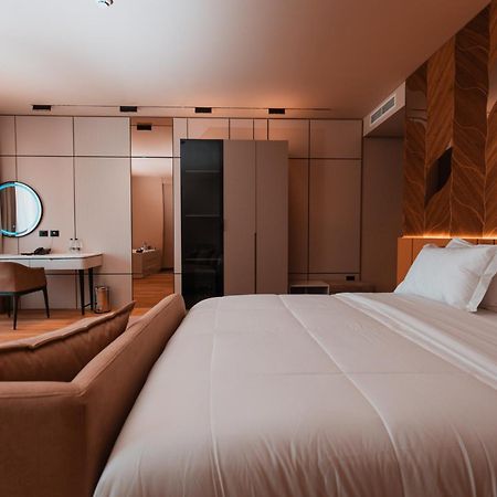 Отель Royal G Deluxe Shkallnur Экстерьер фото