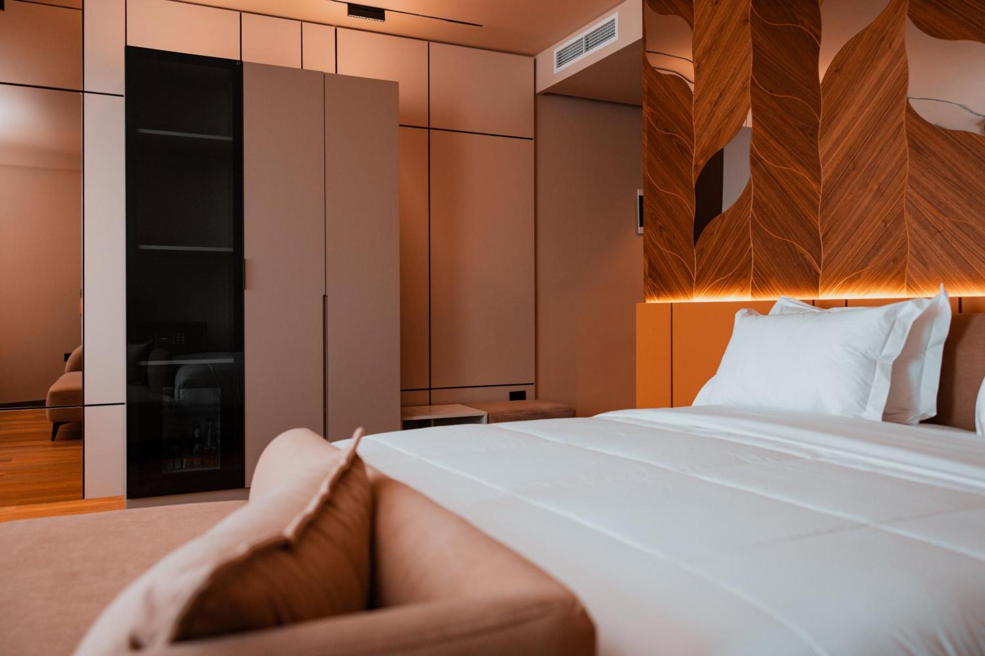 Отель Royal G Deluxe Shkallnur Экстерьер фото