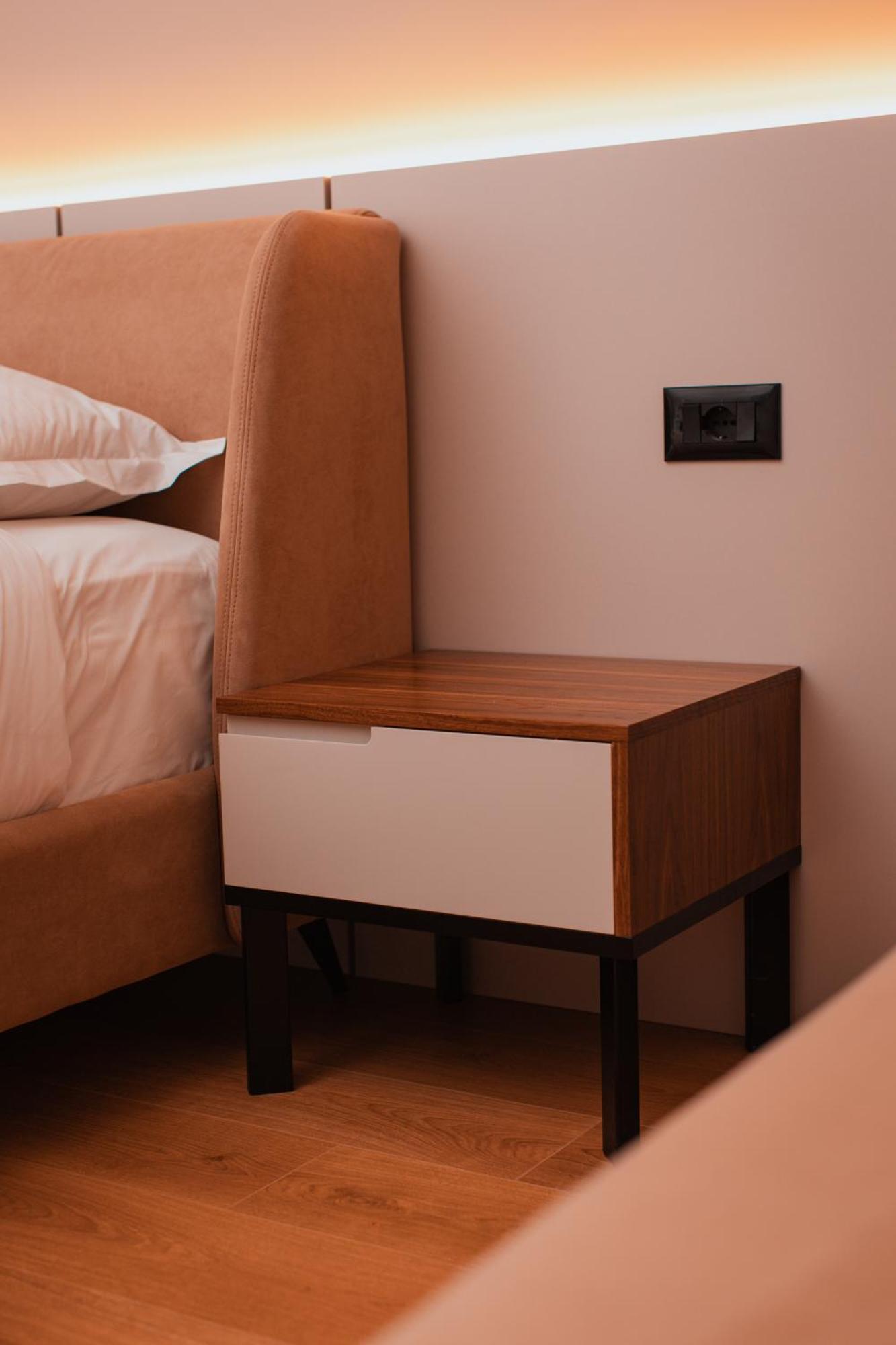 Отель Royal G Deluxe Shkallnur Экстерьер фото